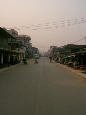 Hauptstrasse in Houay Xai